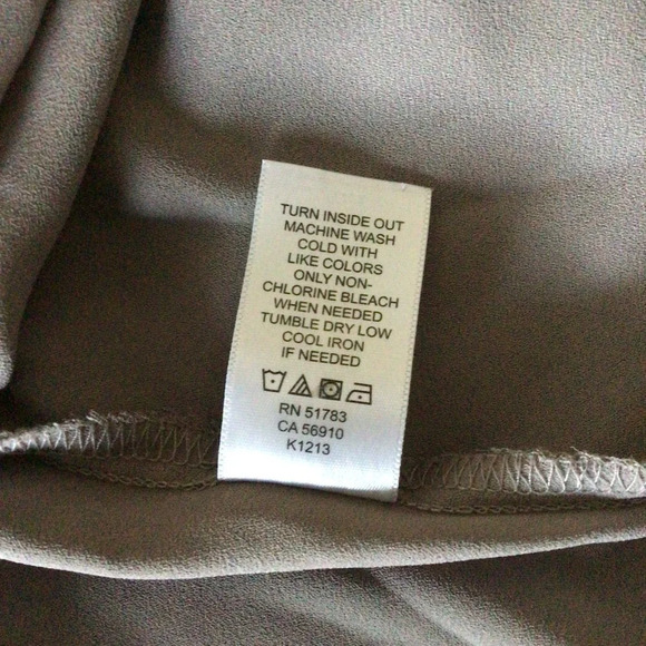 Maurices Taupe Button Down Sleeveless Top - Size Small - Picture 8 of 8